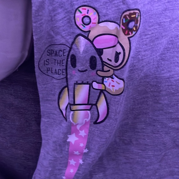 Tokidoki v-neck shirt XL donutella - Picture 4 of 5